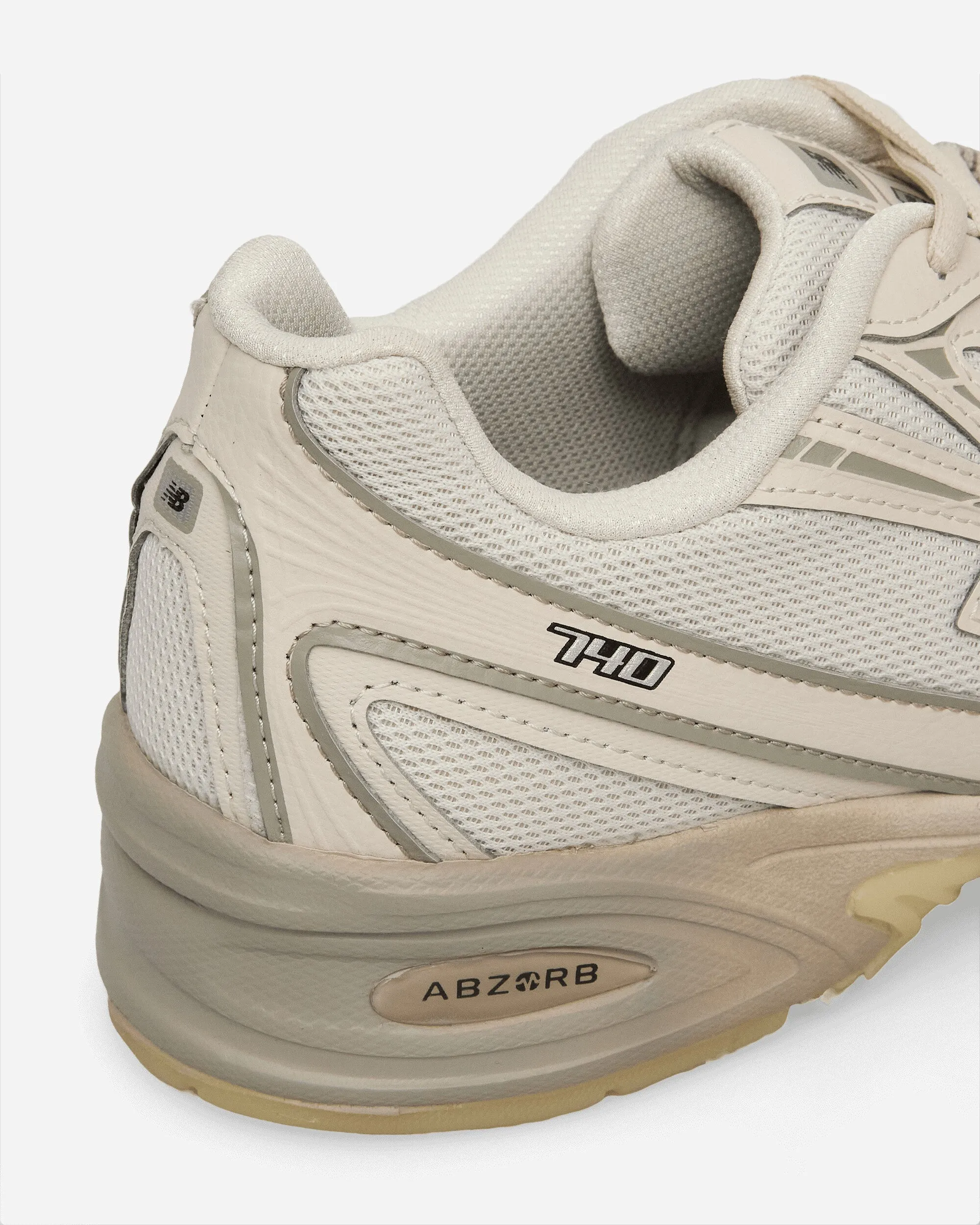 740 Sneakers Moonbeam / Arid Stone