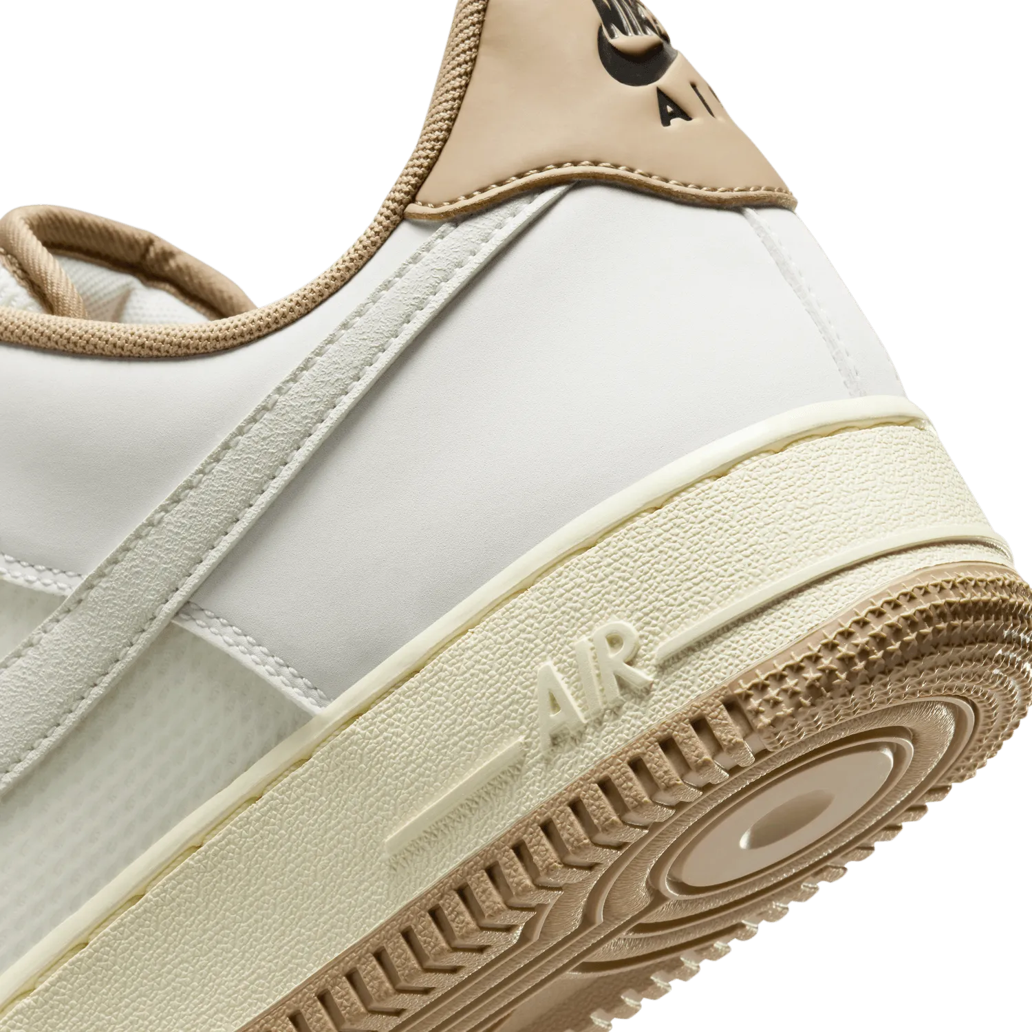 Air Force 1 ‘07 LV8 'Summit White Khaki'