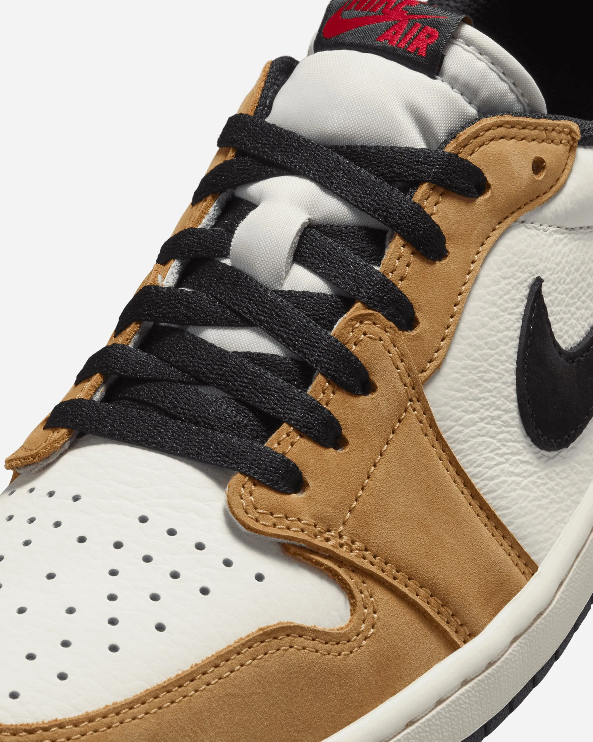 Air Jordan 1 Low Sneakers Sail / Golden Harvest