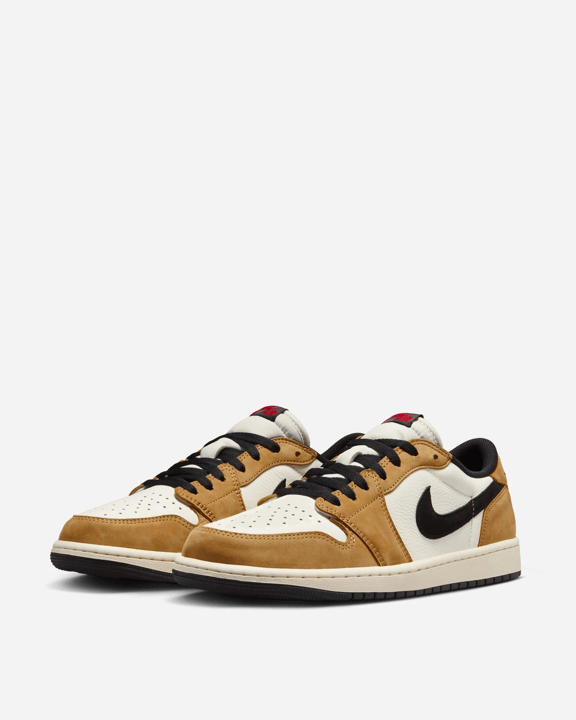 Air Jordan 1 Low Sneakers Sail / Golden Harvest