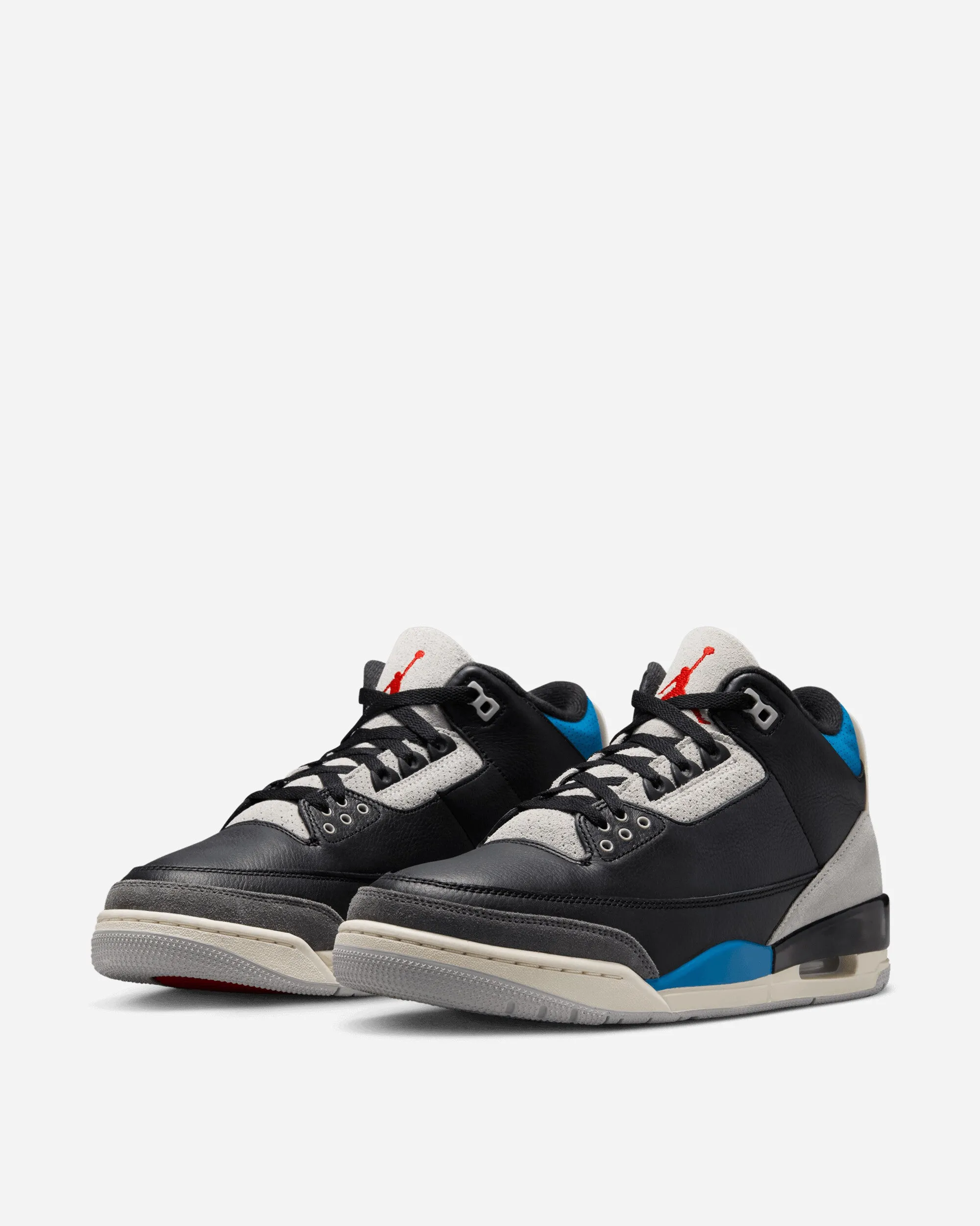 Air Jordan 3 Retro OG 'Rare Air' Sneakers Black / Chile Red / Military Blue