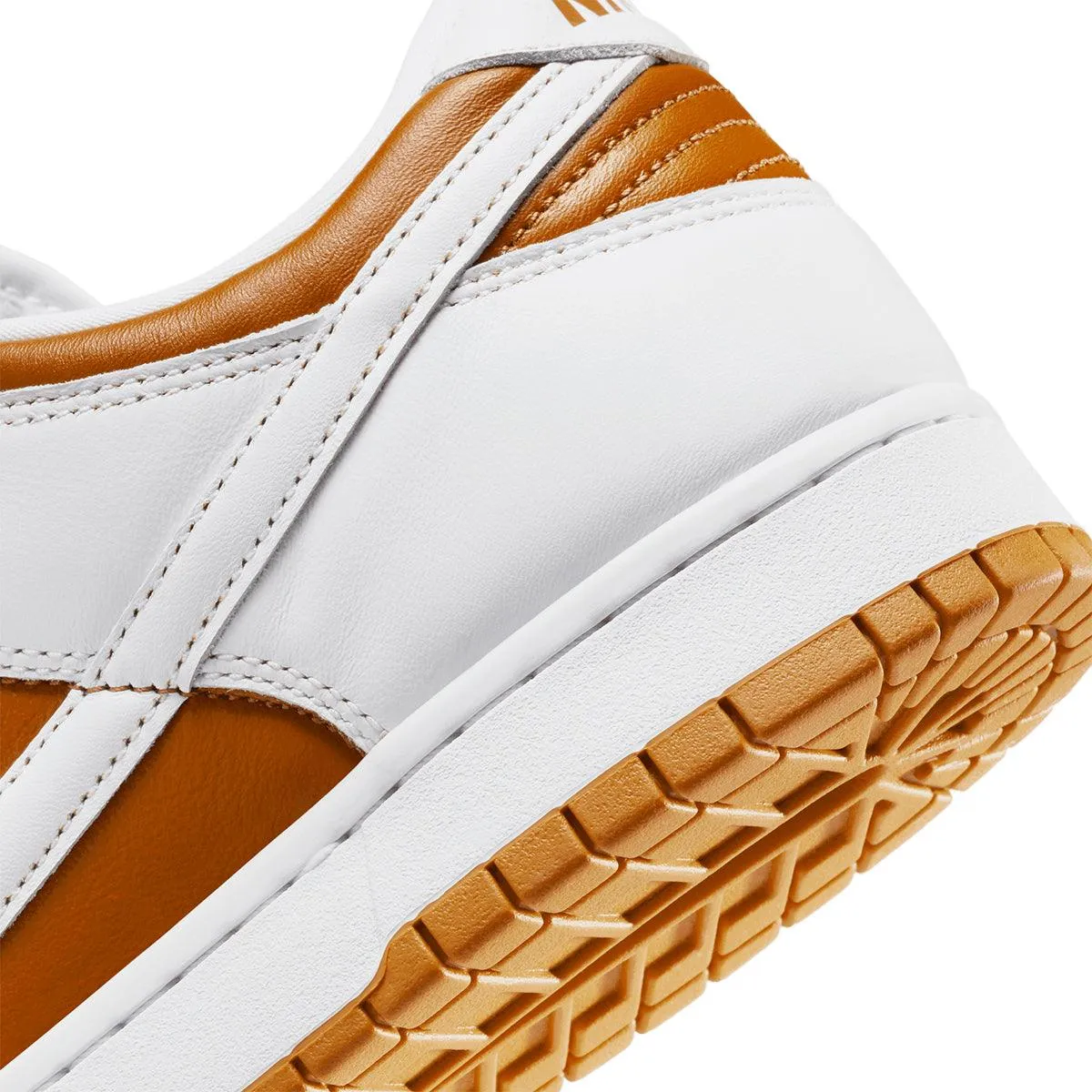 Dunk Low 'Reverse Curry'