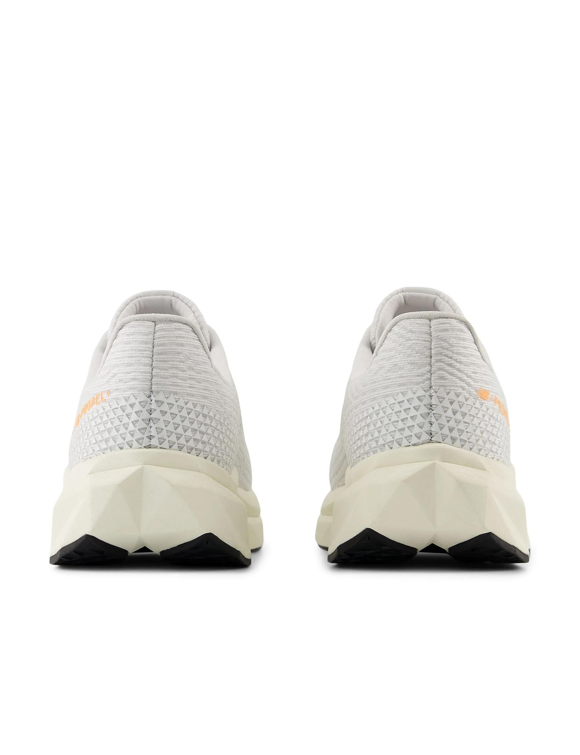 FuelCell Propel v5 Shoes - White/Mango