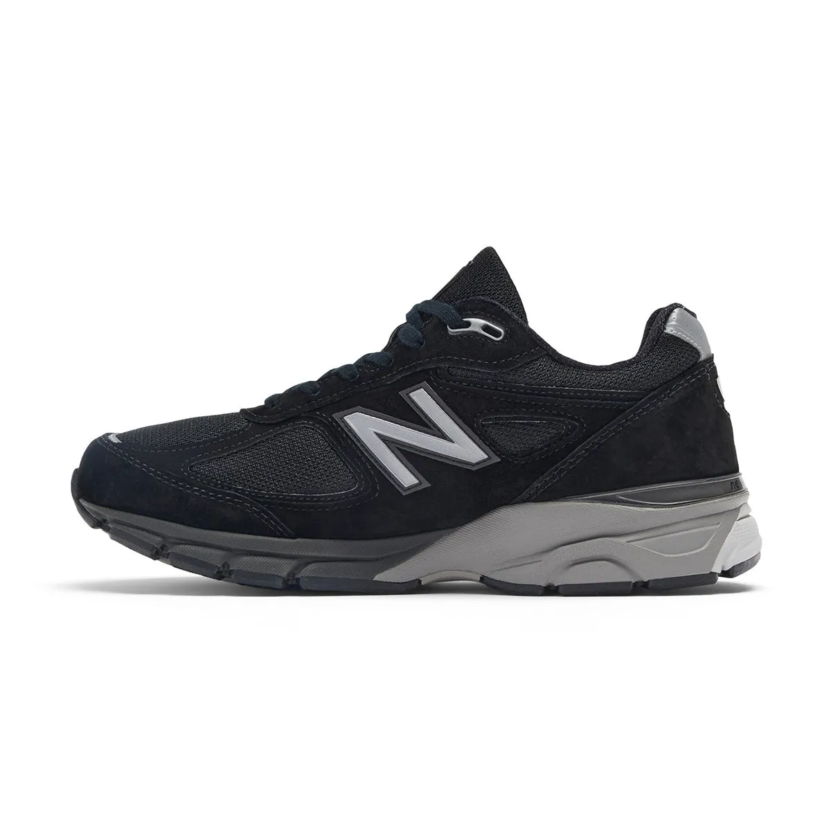 in USA 990v4 'Black Silver'