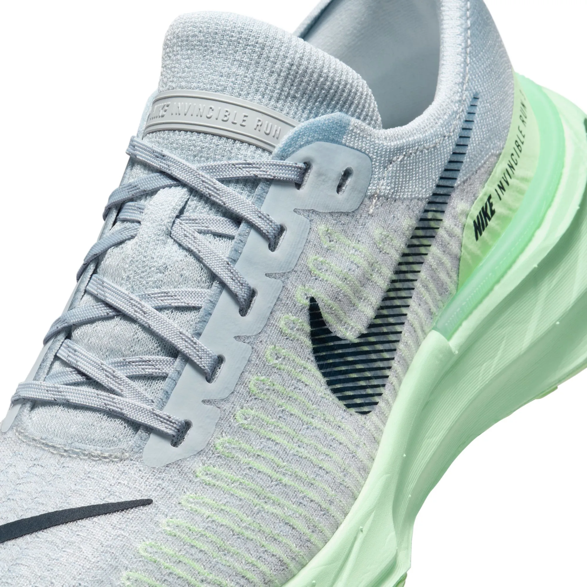 Invincible 3 Women's Road Running Shoes