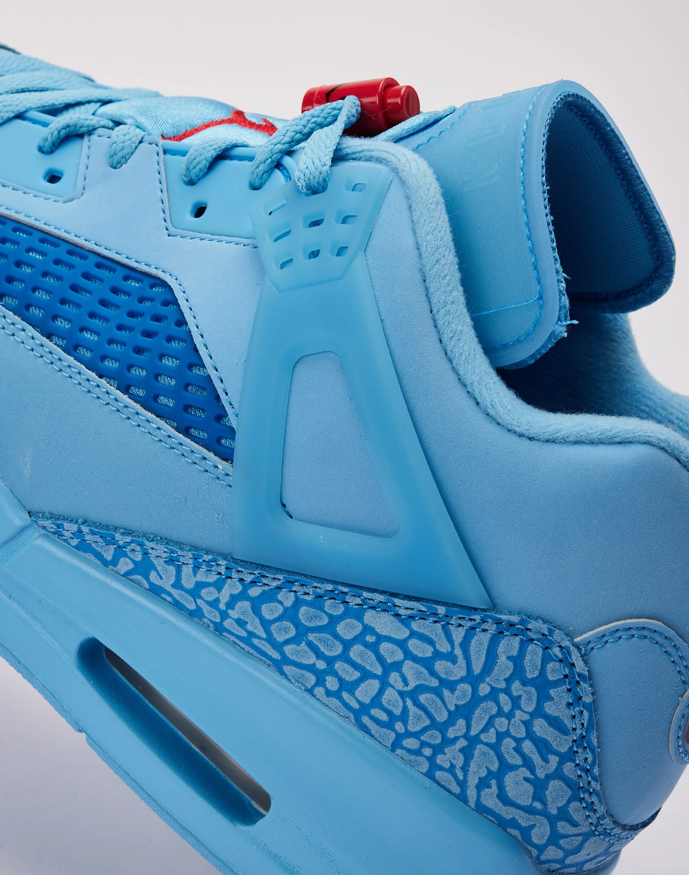 Jordan Spizike Low