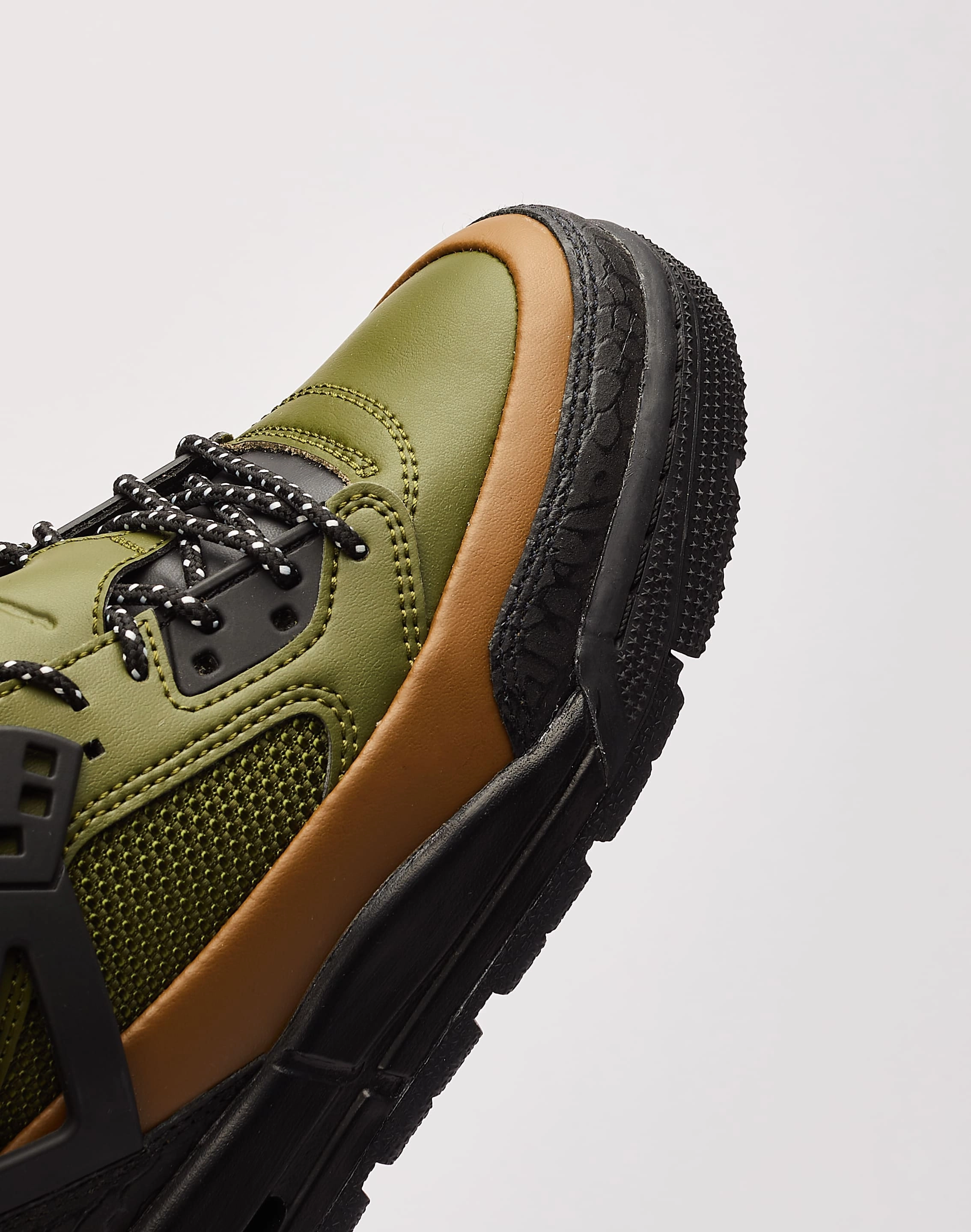 Jordan Spizike Winterized Grade-School