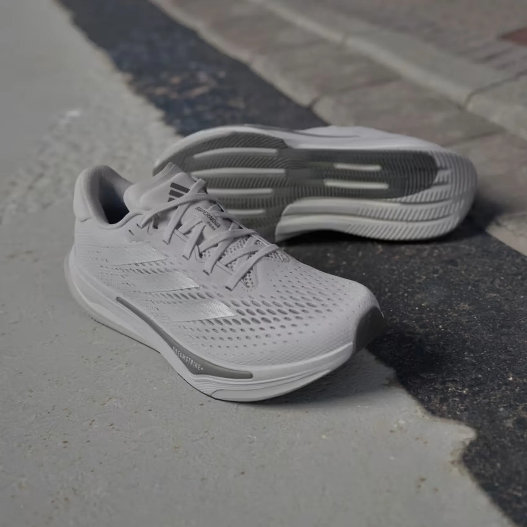 Mens Adidas Supernova Prima