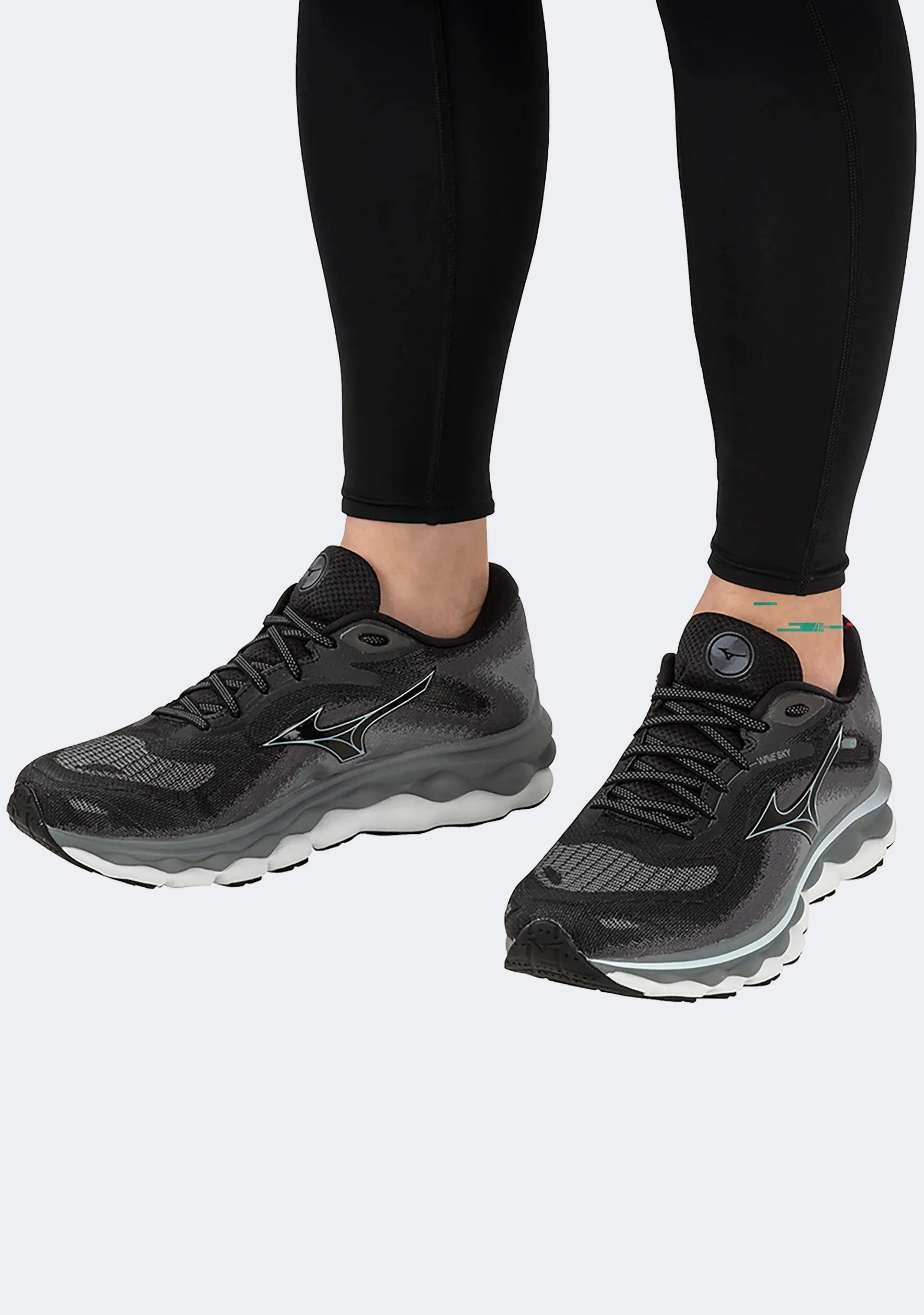 Mizuno Men's Wave Sky 7 (2E Width)