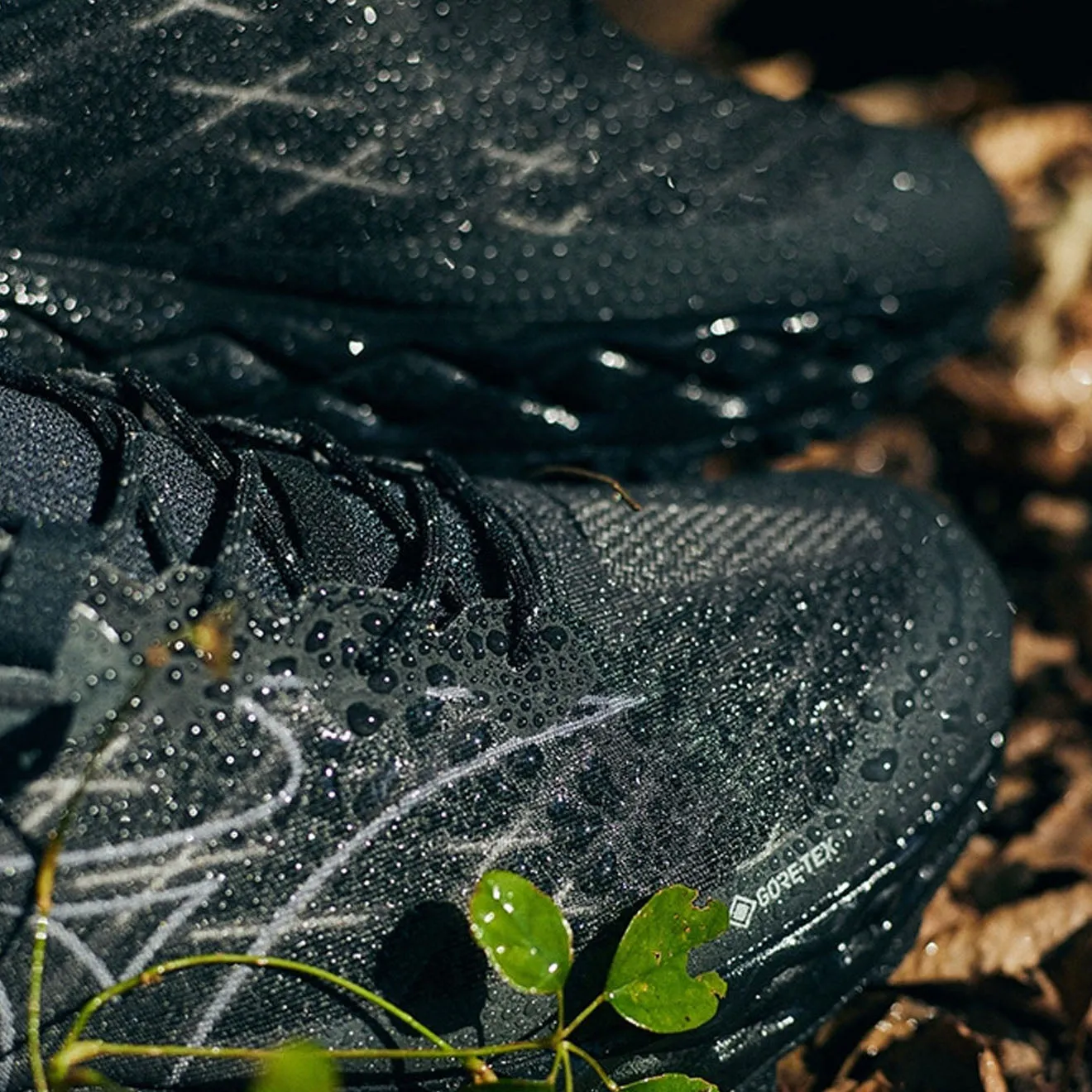 Mizuno Wave Mujin LS GTX Black / Quiet Shade / Black Sand