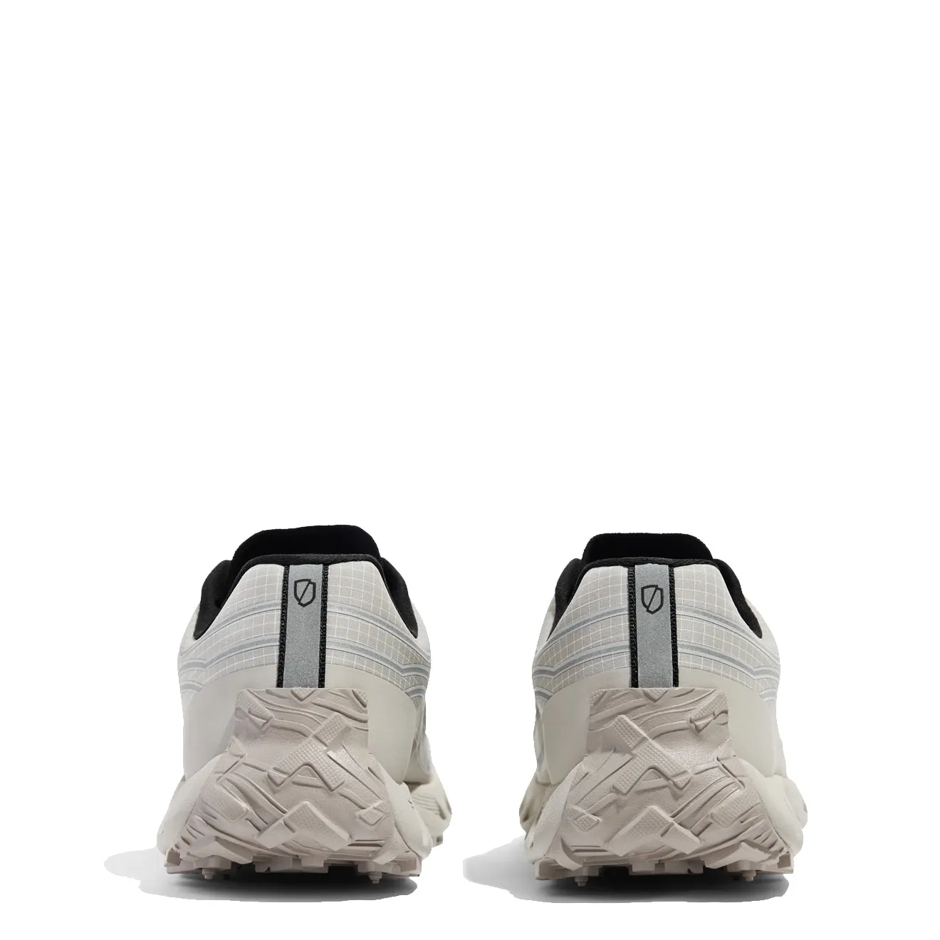 Norda The 002 Trainer Cinder
