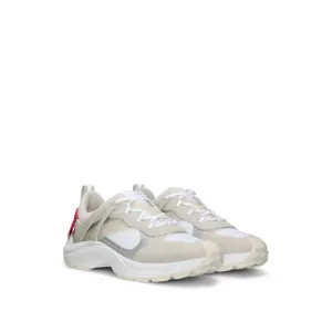 Running trainers with suede and mesh