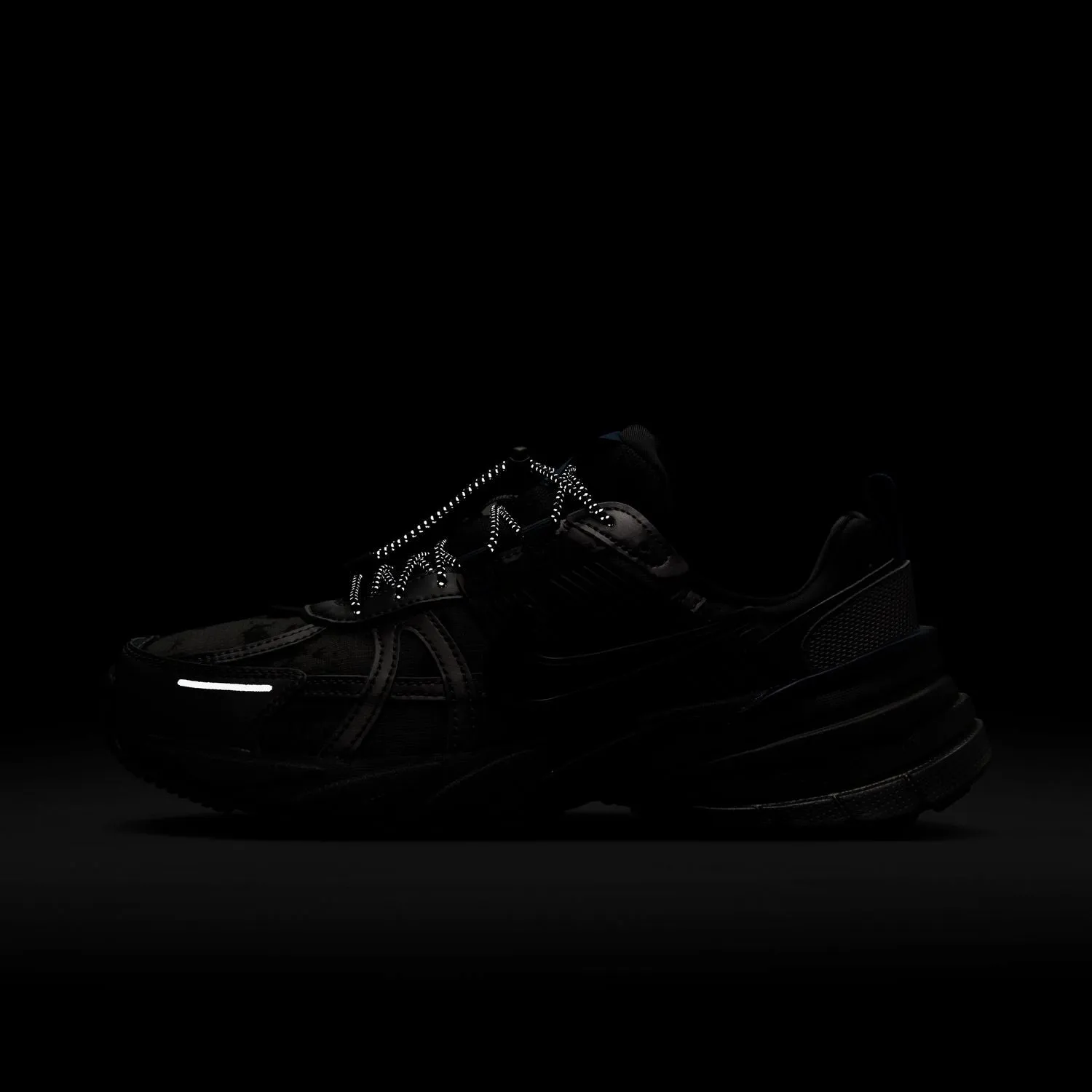 V2K Run 'Metallic Dark Grey'