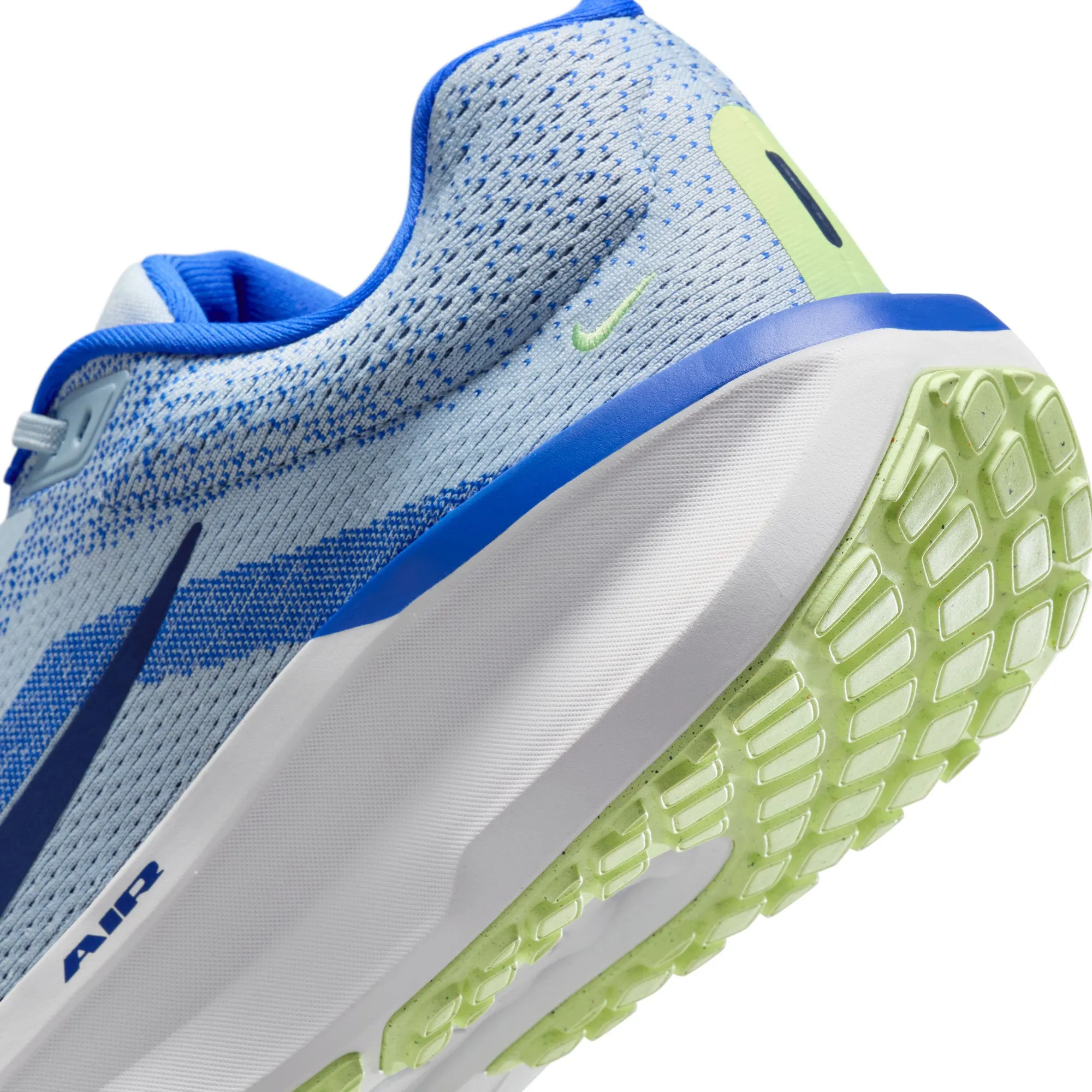 Winflo 11 Men's Road Running Shoes