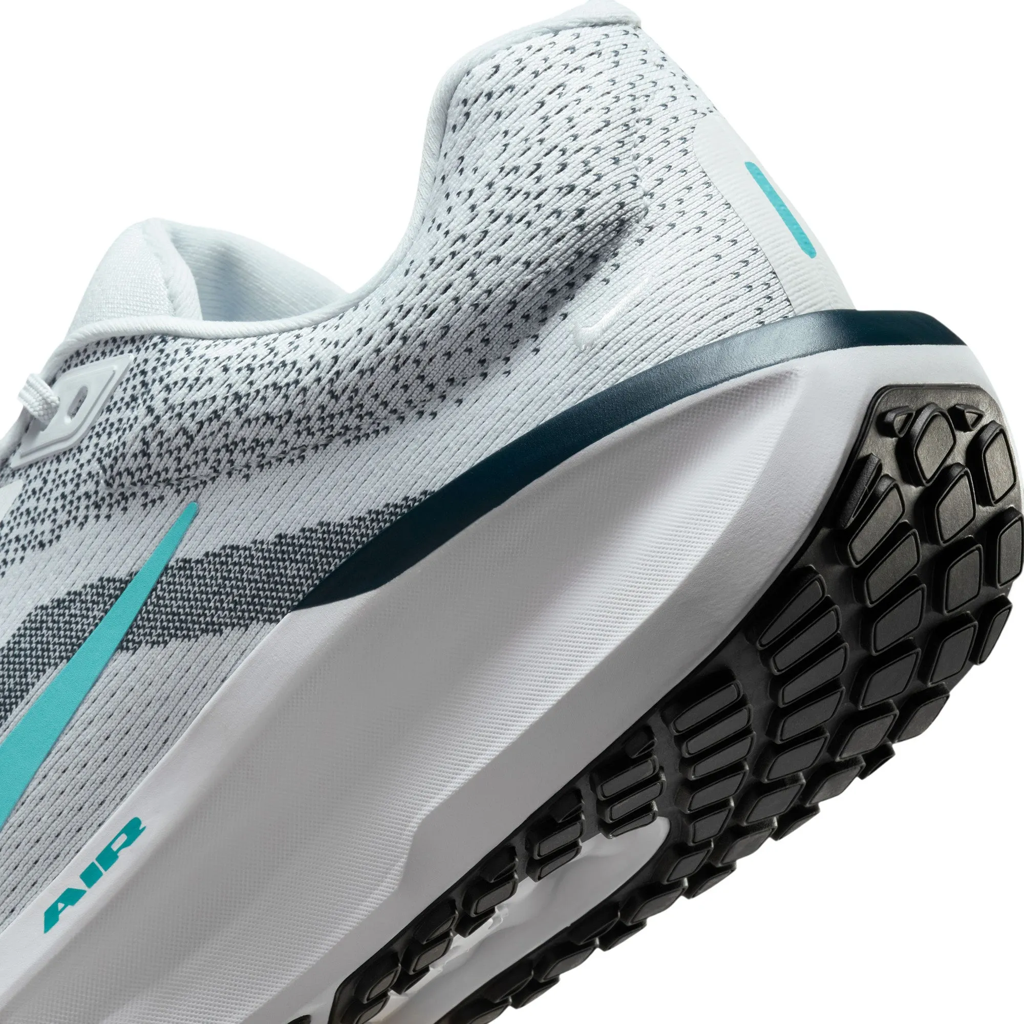 Winflo 11 Men's Road Running Shoes