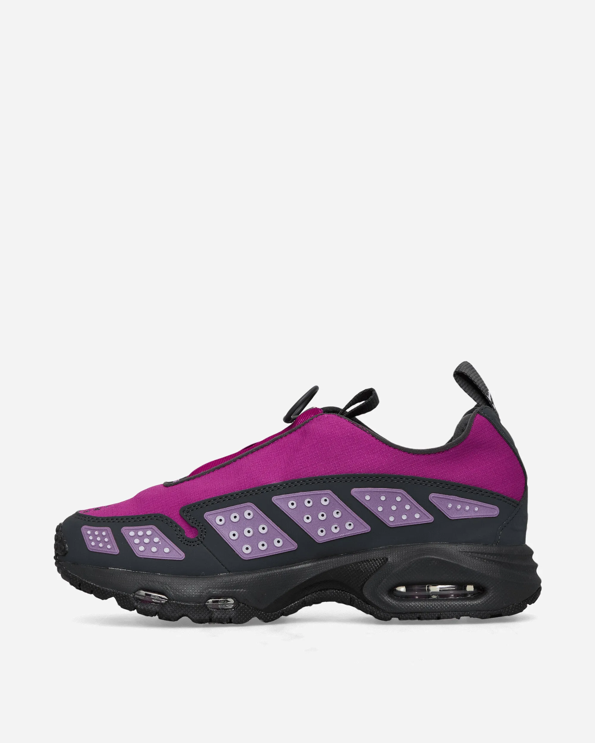 Women's Air Max SNDR GORE-TEX Sneakers Bold Berry / Dark Smoke Grey