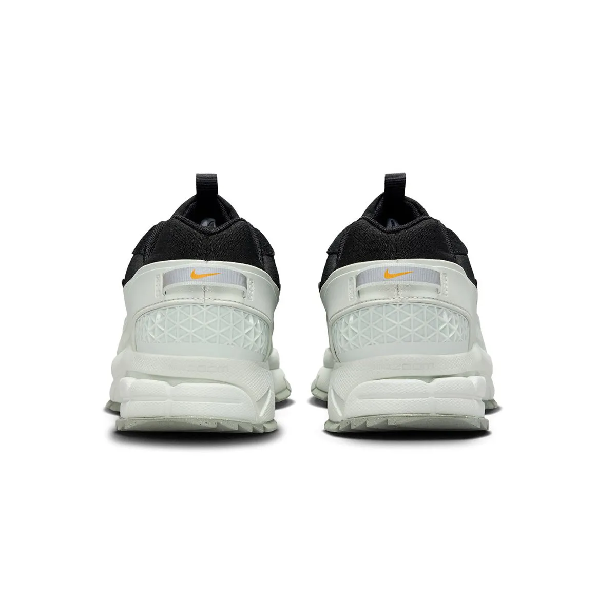 Zoom Vomero Roam 'Black Light Silver'